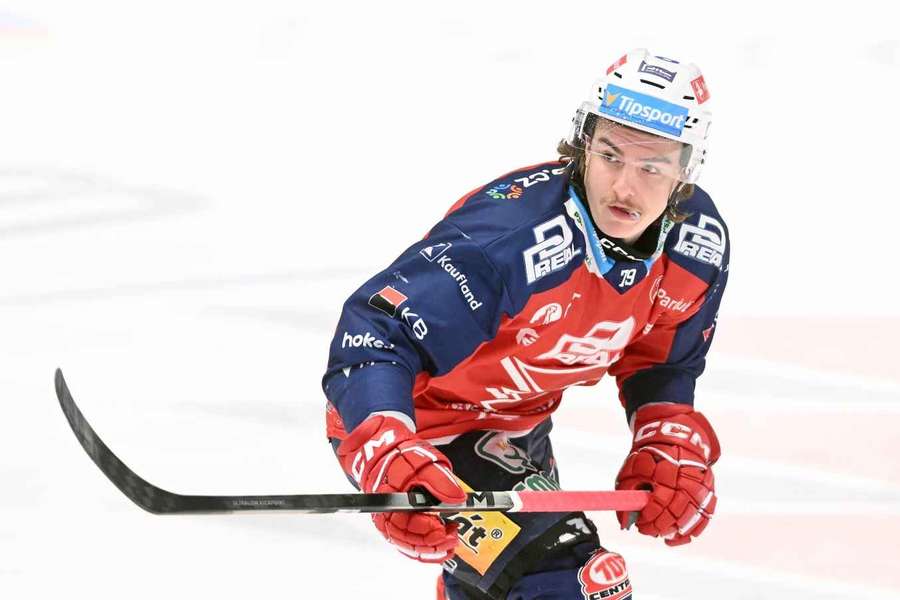 Miguël Tourigny nesmí nastoupit do posledních dvou zápasů základní části extraligy. Miguël Tourigny nesmí nastoupit do posledních dvou zápasů základní části extraligy.