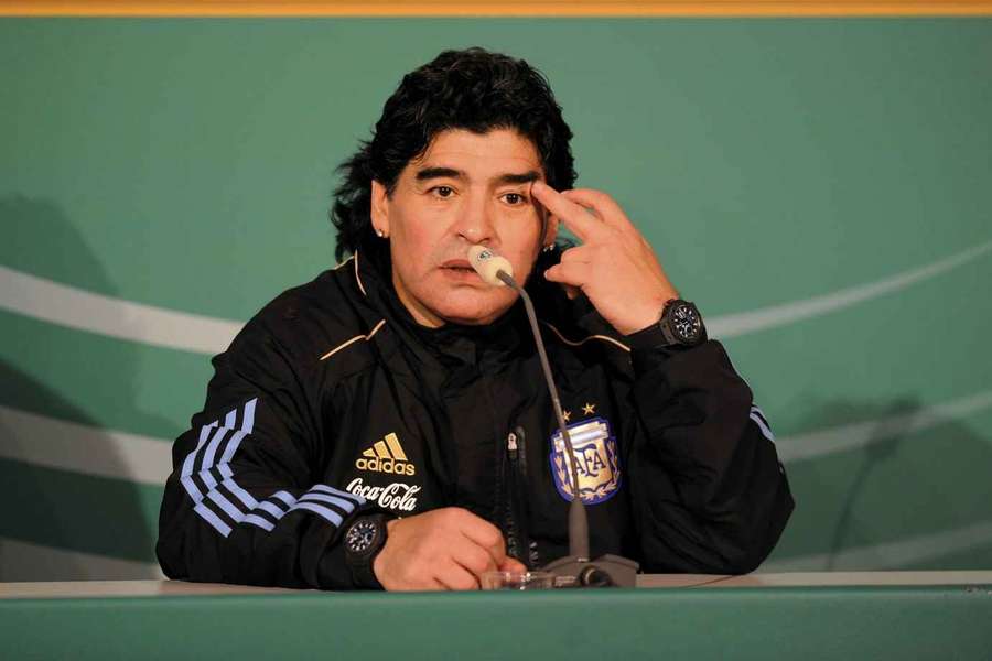 Diego Armando Maradona, în 2010, perioadă în care era selecționerul Argentinei