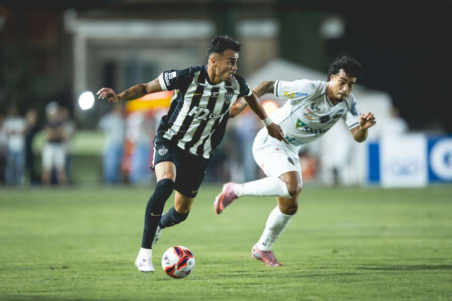 Galo não teve vida fácil em Montes Claros