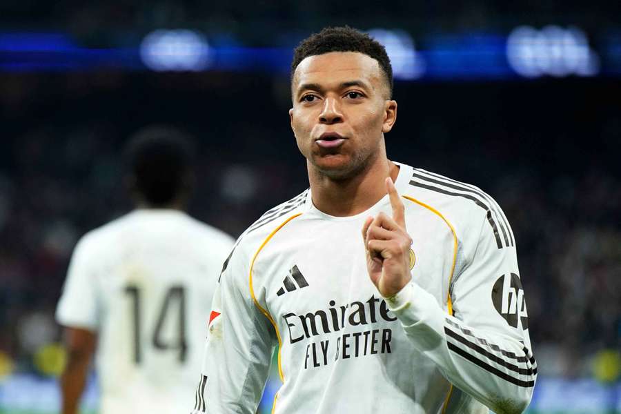 France coach Deschamps: I'll never ask Mbappe to run 11kms a game