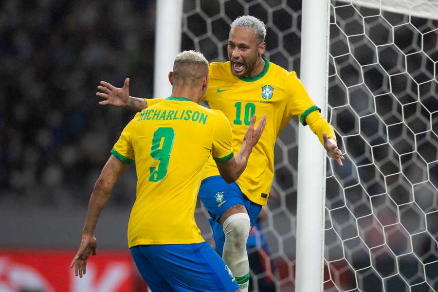 Neymar. Najväčší klenot Brazílie, ktorý chce splniť sebe aj miliónom krajanov najväčší sen.