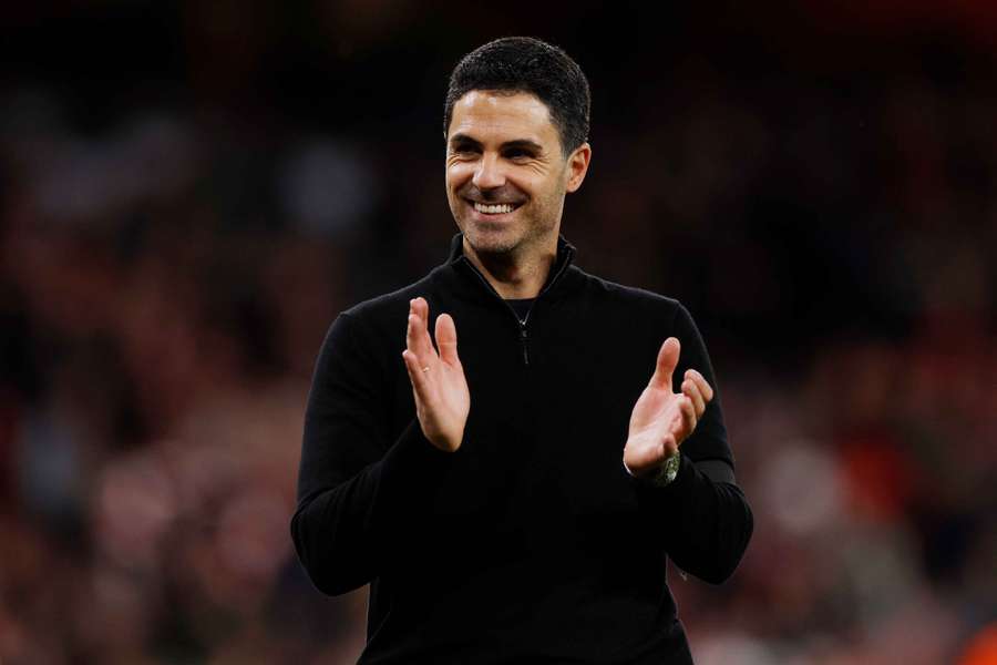 Arsenal vai faturar bolada com título da Premier League Arsenal vai faturar bolada com título da Premier League