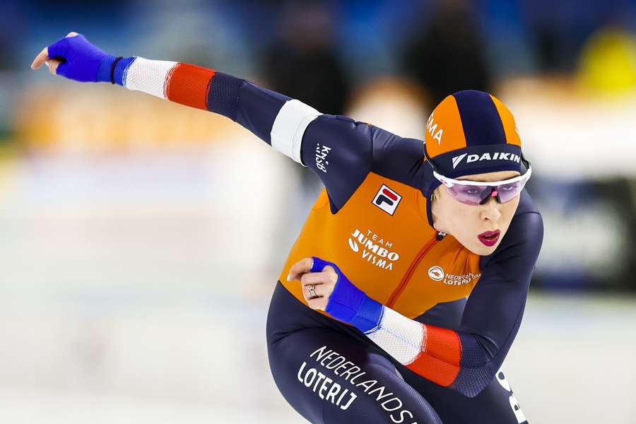 Antoinette Rijpma-De Jong pakt eerste WK-zege van seizoen: 1500 meter in Thialf