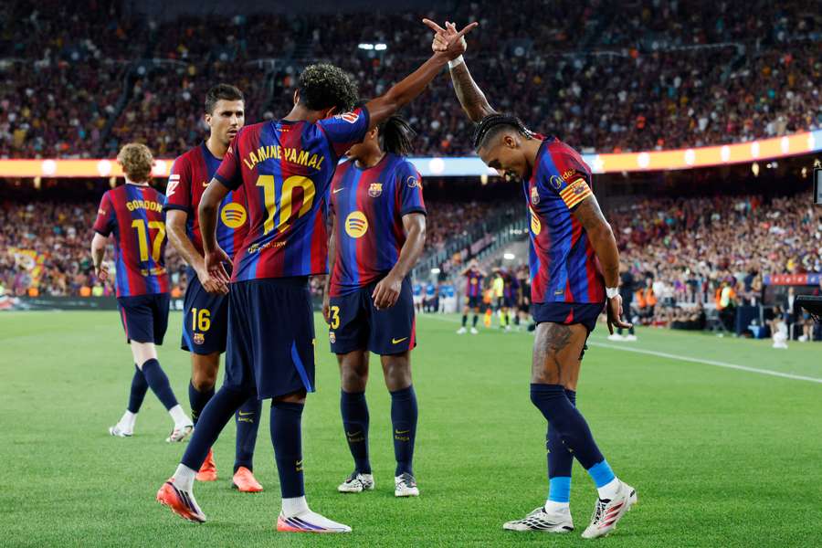 Dónde ver el Valencia - Barcelona en TV y online; onces y previa (LaLiga)