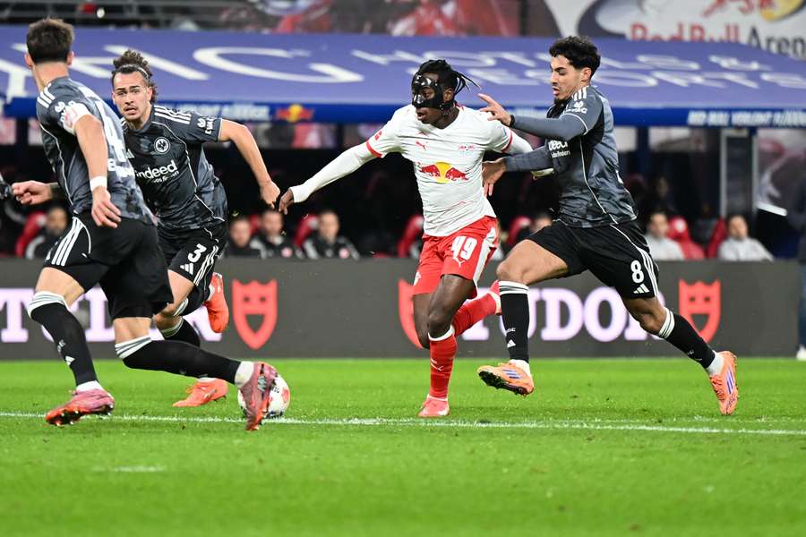 Yan Diomande wurde zum jüngsten Dreierpack-Schützen der Bundesliga-Geschichte Yan Diomande wurde zum jüngsten Dreierpack-Schützen der Bundesliga-Geschichte