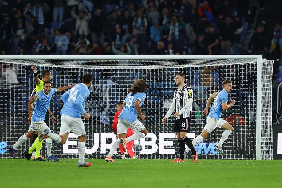 Le but de Basic qui a donné la victoire à la Lazio Le but de Basic qui a donné la victoire à la Lazio