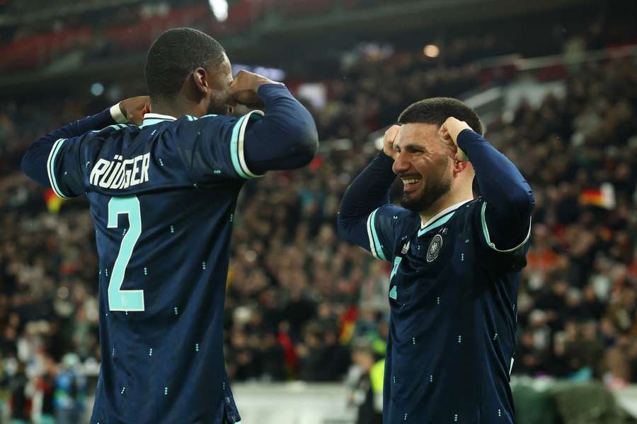 Deniz Undav (r.) war der Held des Abends für das DFB-Team