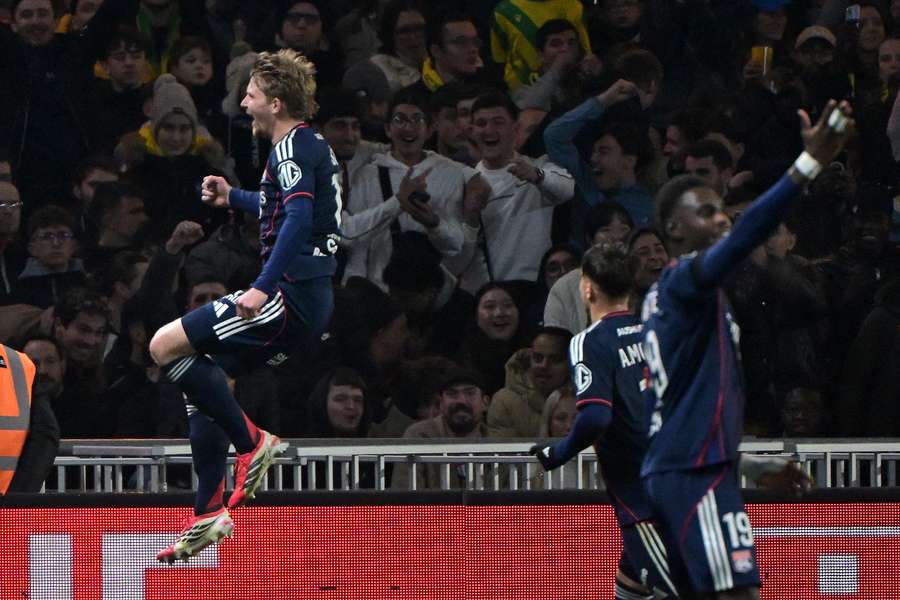 Pavel Šulc garantiu mais três pontos ao Lyon