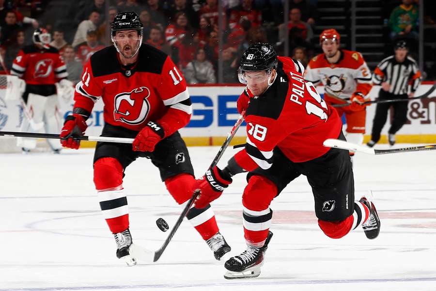 Ondřej Palát zaznamenal při výhře Devils nad Ducks dvě asistence. Ondřej Palát zaznamenal při výhře Devils nad Ducks dvě asistence.
