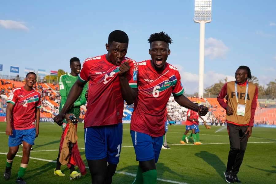 A alegria dos gambianos por passarem para a próxima fase do campeonato foi grande