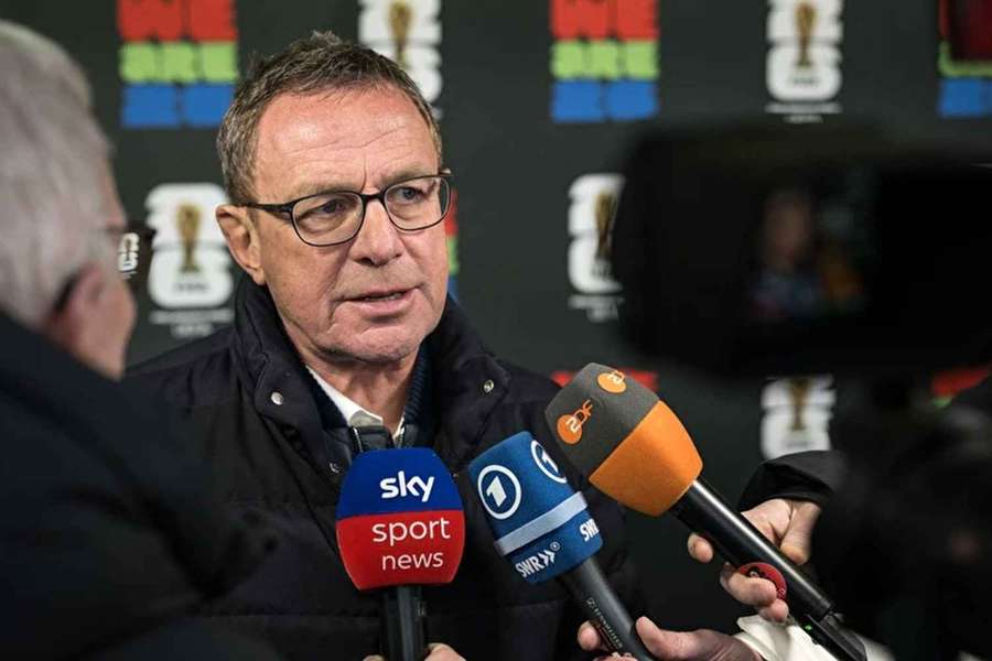 Trenér Ralf Rangnick je spojován s Borussií Dortmund