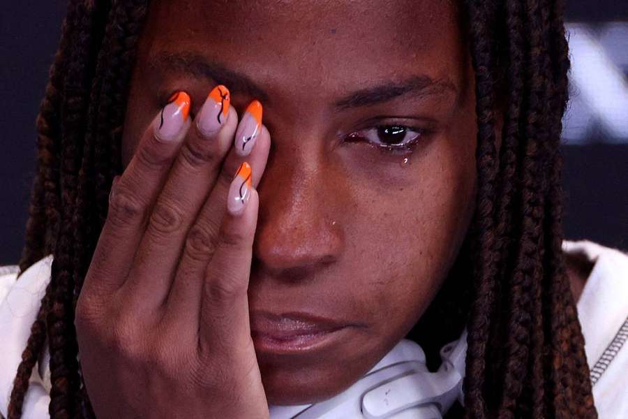 Gauff in tears after failing to crack Ostapenko code