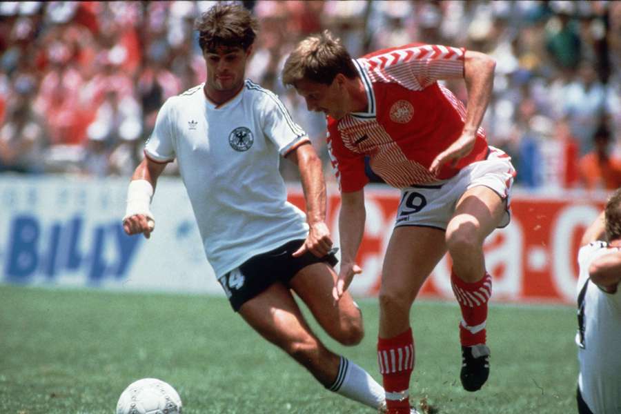 La camiseta de Dinamarca en el Mundial de 1986.
