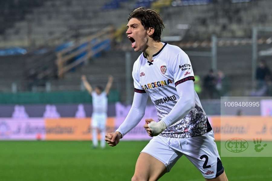 L'esultanza di Marco Palestra dopo il gol contro la Fiorentina