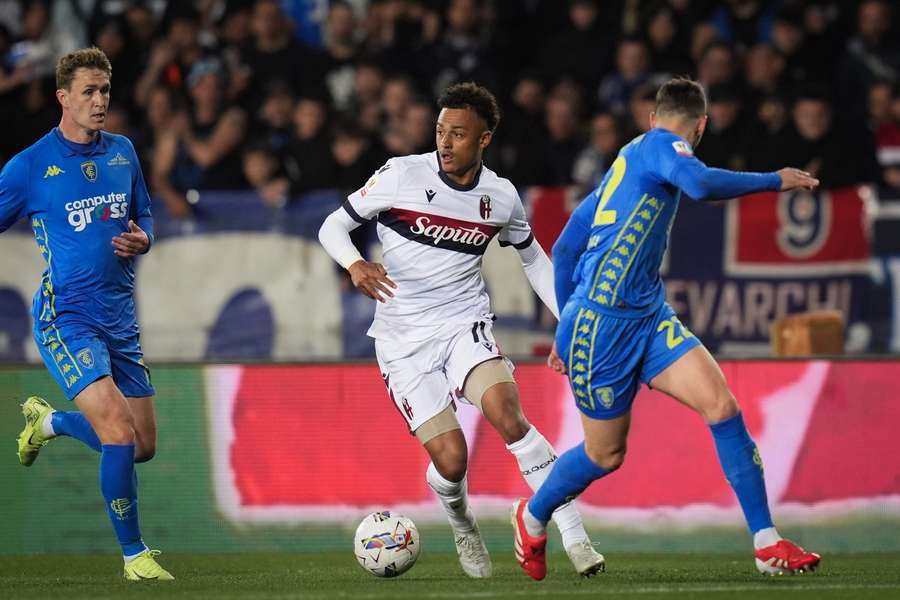 Bologna are un picior în finala Cupei Italiei după ce a câștigat lejer cu 3-0 în deplasare la Empoli marți