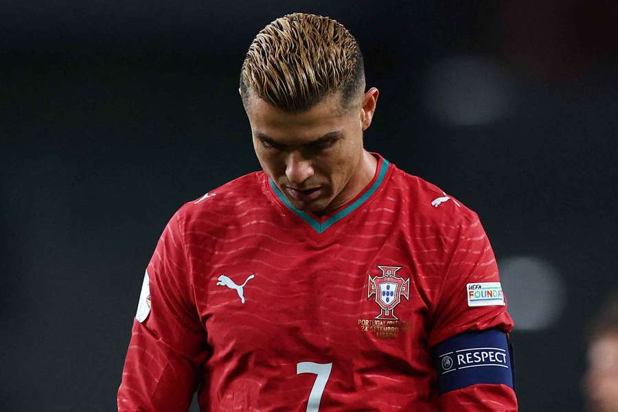 Ronaldo durante o jogo com País de Gales Ronaldo durante o jogo com País de Gales
