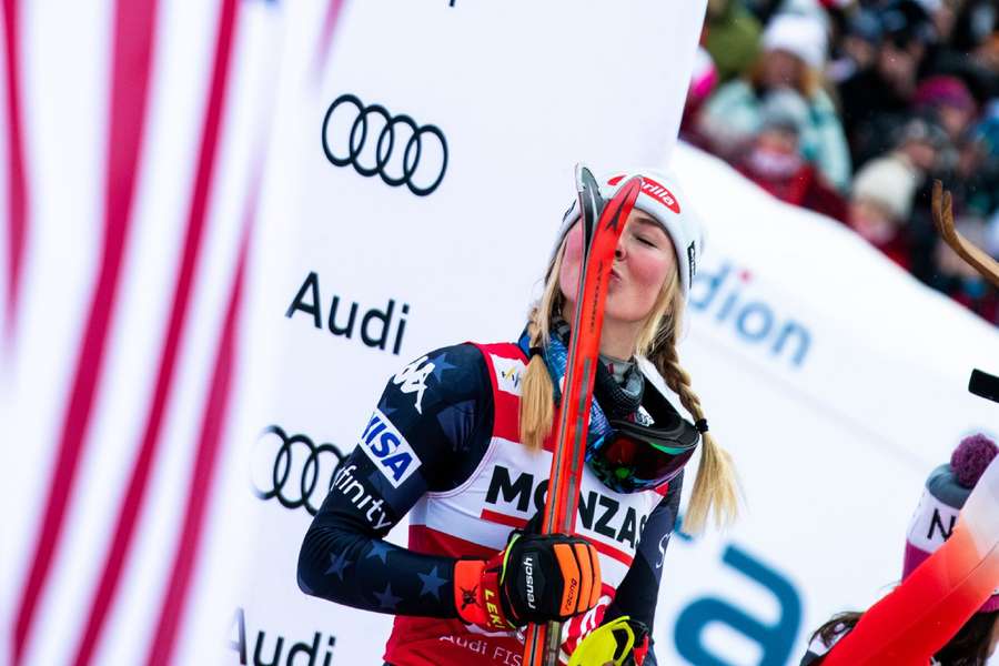 Mikaela Shiffrinová zaútočí na MS na 86 vítězství Ingemara Stenmarka.