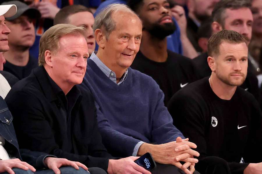 Bradley disfruta de un partido ante los Celtics