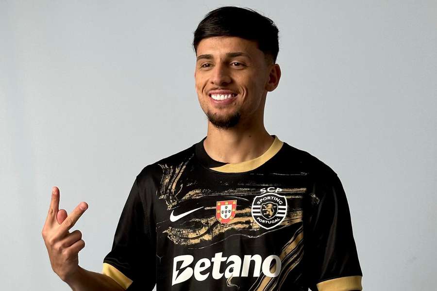 Biel deu prioridade ao Corinthians na negociação com clubes brasileiros