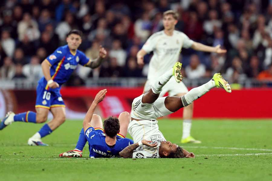 Rodrygo lesionou-se na partida com o Getafe Rodrygo lesionou-se na partida com o Getafe