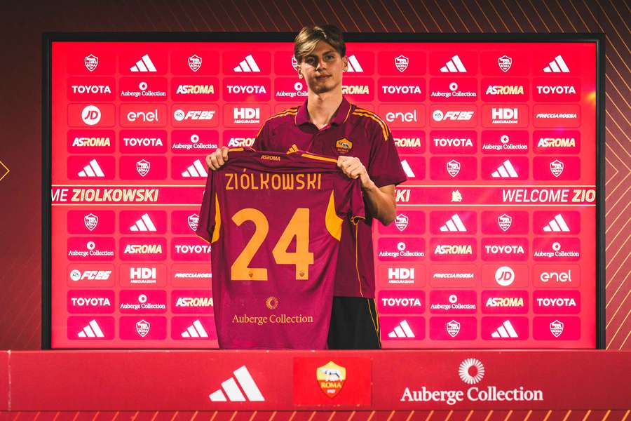 Jan Ziolkowski é o novo número 24 da Roma