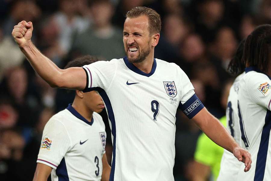 Harry Kane vo svojom jubilejnom 100. zápase za národný tím strelil dva góly.