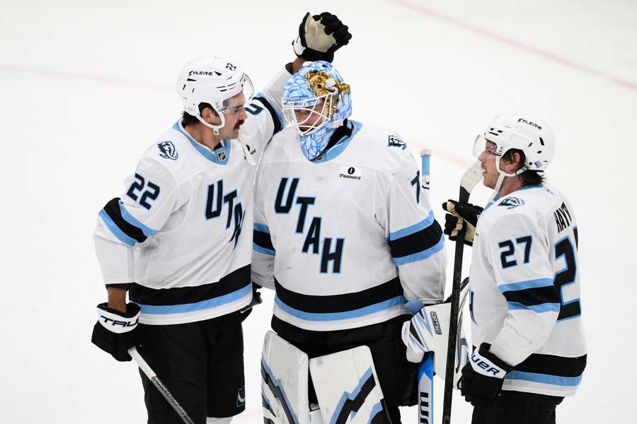 Vejmelka 27 zákroky přispěl k výhře Utahu v Columbusu.