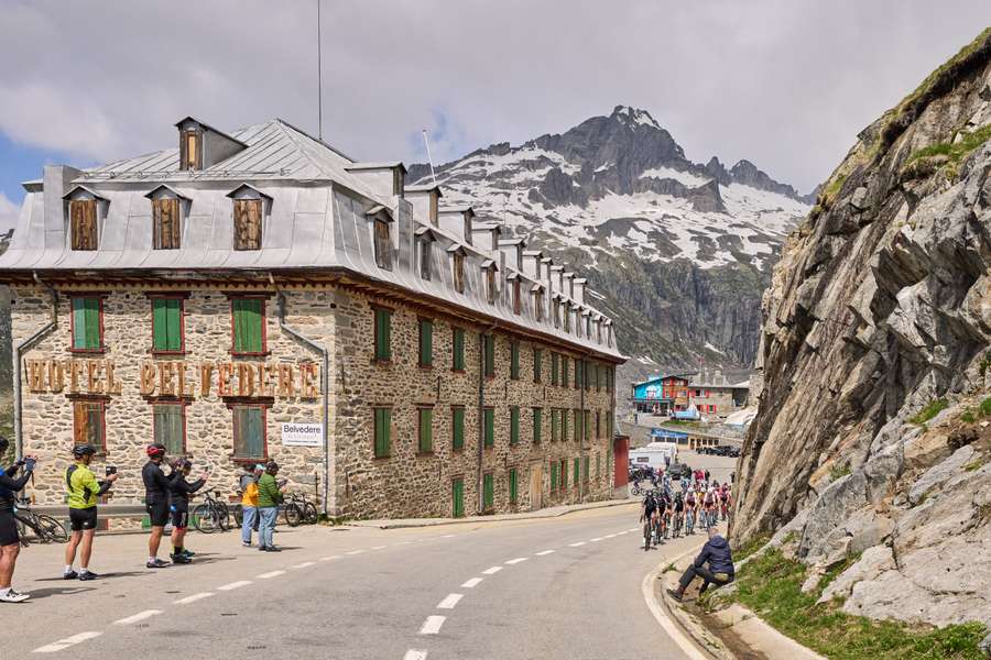 Em 2022, o suíço doou um franco suíço por cada ciclista que ficasse atrás de si nas provas em que participou