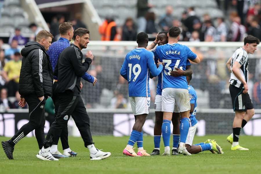 Granit Xhaka and Lutsharel Geertruida celebrate win after the match Granit Xhaka and Lutsharel Geertruida celebrate win after the match