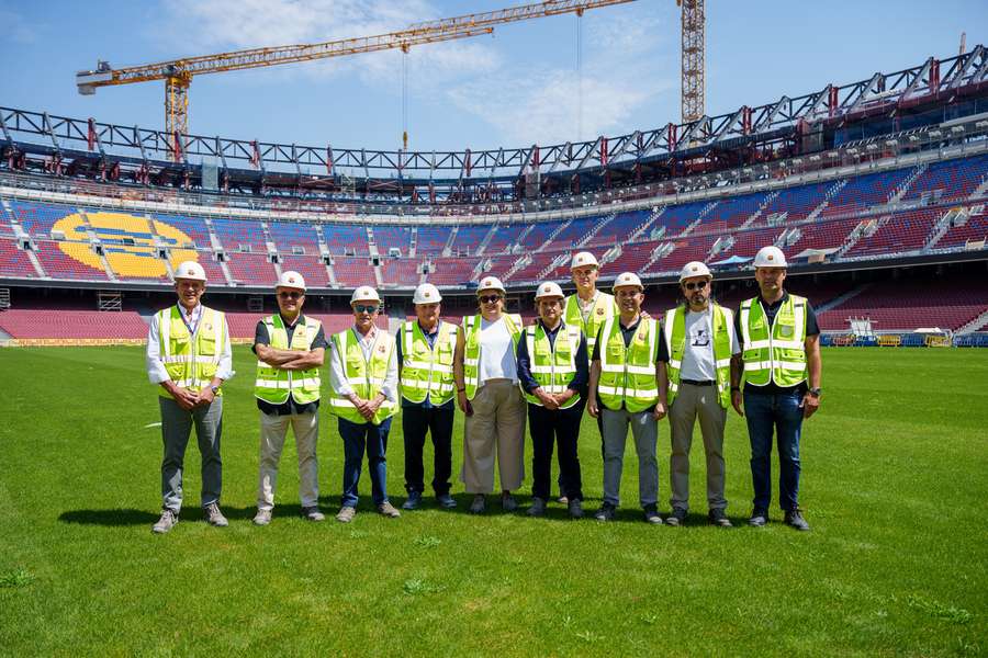 Visita institucional de las obras del Camp Nou