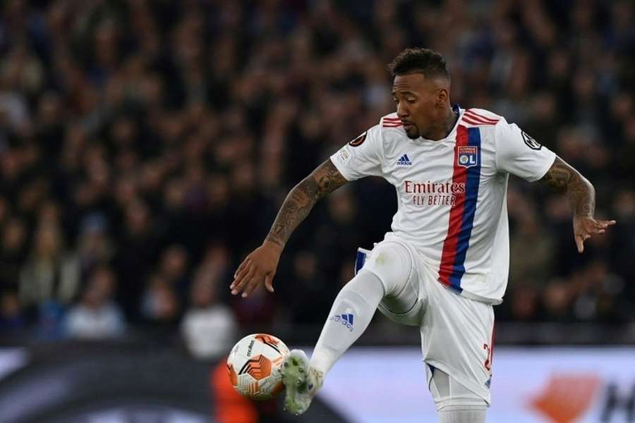 Boateng está livre, depois de ter terminado contrato com o Lyon