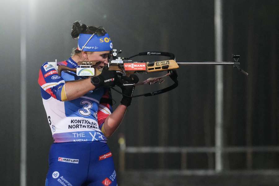 Julia Simon retrouve le podium.