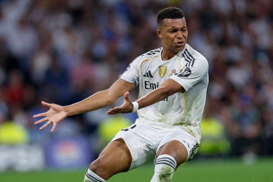 Kylian Mbappé ist mit der derzeitigen Handspielregelung nicht zufrieden.
