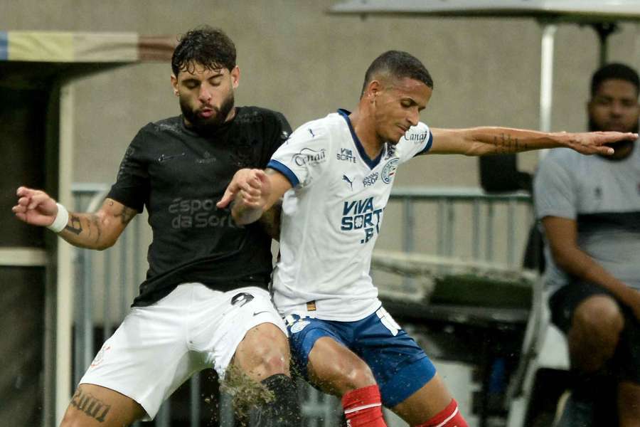 Bahia e Corinthians fizeram um bom jogo em Salvador