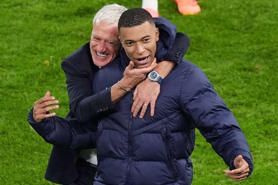 Didier Deschamps et Kylian Mbappé