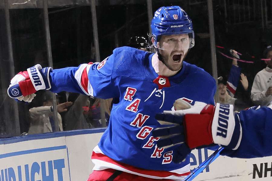 Trouba ťahá Rangers k postupu do finále Východnej konferencie.