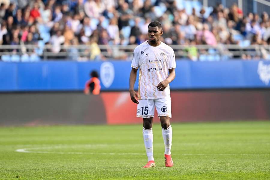 Lohann Doucet esteve emprestado pelo Paris FC ao Dunkerque Lohann Doucet esteve emprestado pelo Paris FC ao Dunkerque