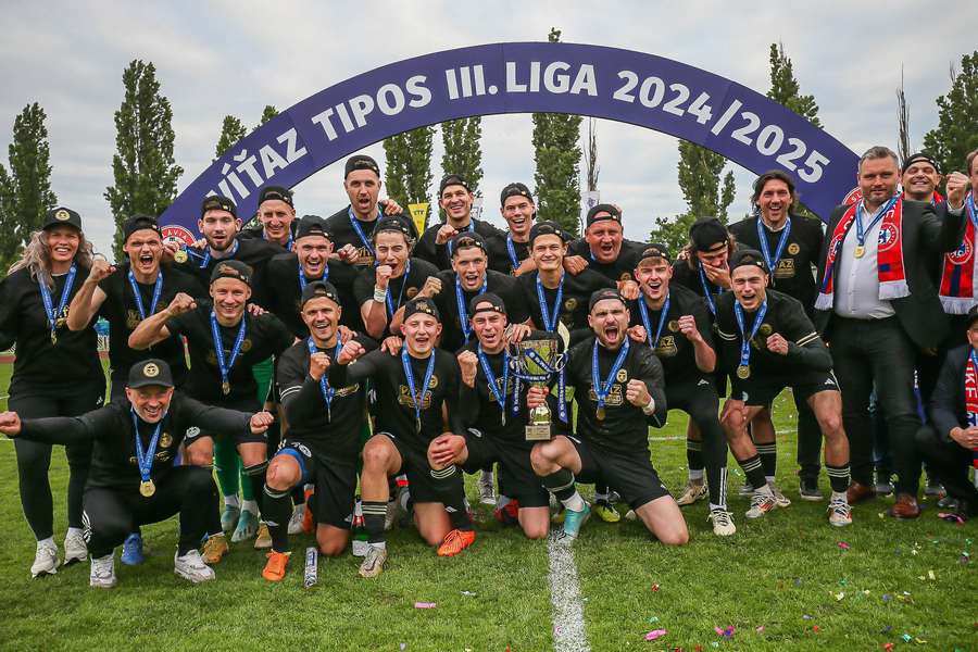 Slávia oslavuje najväčší úspech v klubovej histórii.