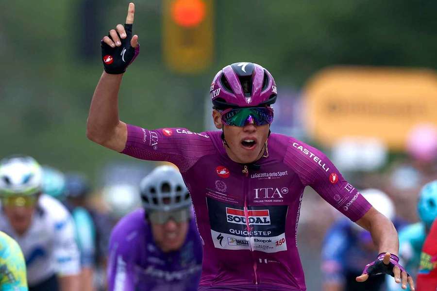 Paul Magnier (Soudal Quick-Step) somou este domingo a segunda vitória na Volta a Itália
