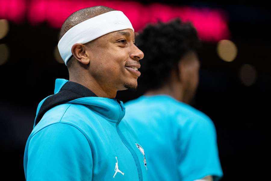 Guard Isaiah Thomas warming up before a game with the Charlotte Hornets (2022)