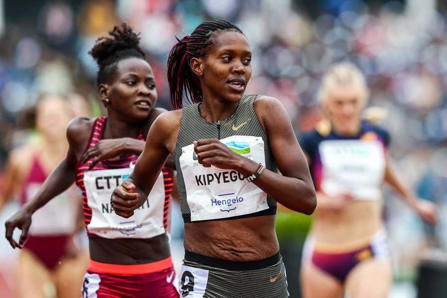 Faith Kipyegon is van plan bij de WK atletiek in augustus in Boedapest te staten op zowel de 1500 als de 5000 meter