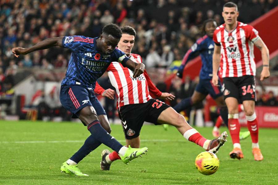 Arsenal gibt Sieg spät aus der Hand