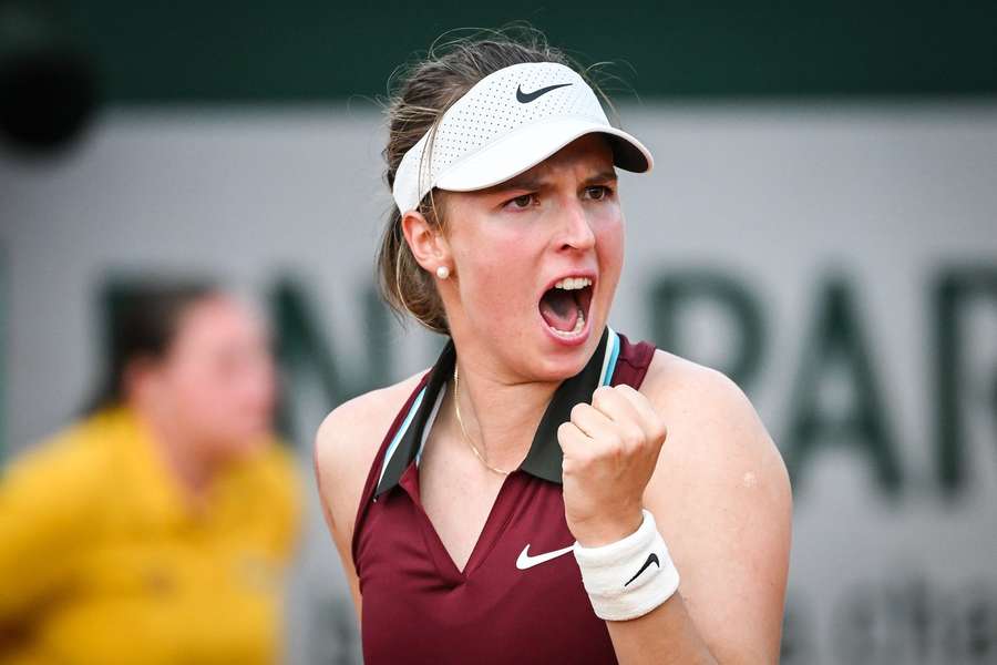 Linda Fruhvirtová odehraje utkání prvního kola na podniku WTA v indickém Čennaí. Linda Fruhvirtová odehraje utkání prvního kola na podniku WTA v indickém Čennaí.