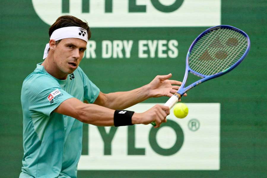 Tennis-Tracker LIVE: Halbfinale in Berlin – Zverev und Altmaier im Halle-Halbfinale Tennis-Tracker LIVE: Halbfinale in Berlin – Zverev und Altmaier im Halle-Halbfinale