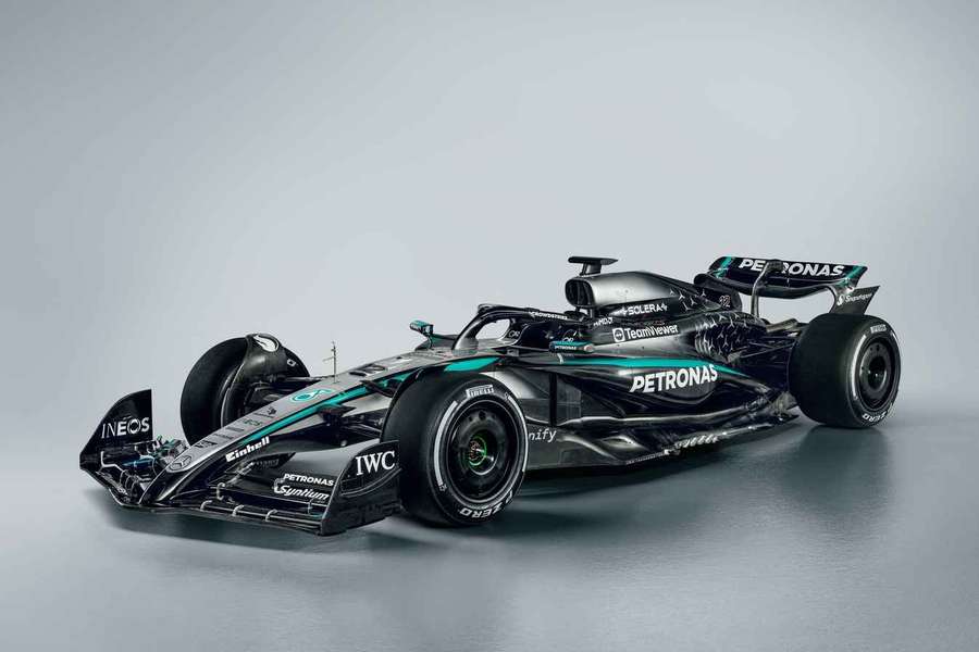 Noul monopost Mercedes