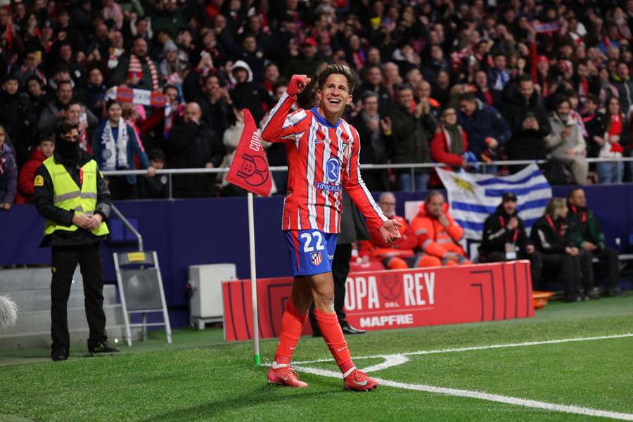 Giuliano Simeone celebra uno de sus goles contra el Getafe en los cuartos de final de la Copa del Rey.