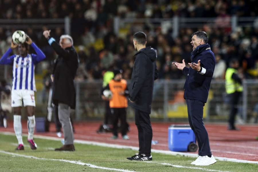 Sérgio Conceição recusou a ideia de ter poupado jogadores em Viseu para Alvalade