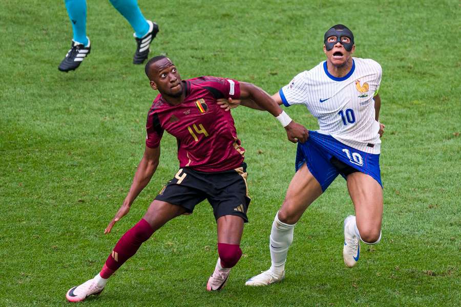 Kylian Mbappe e a França já jogaram contra a Bélgica no Campeonato da Europa.