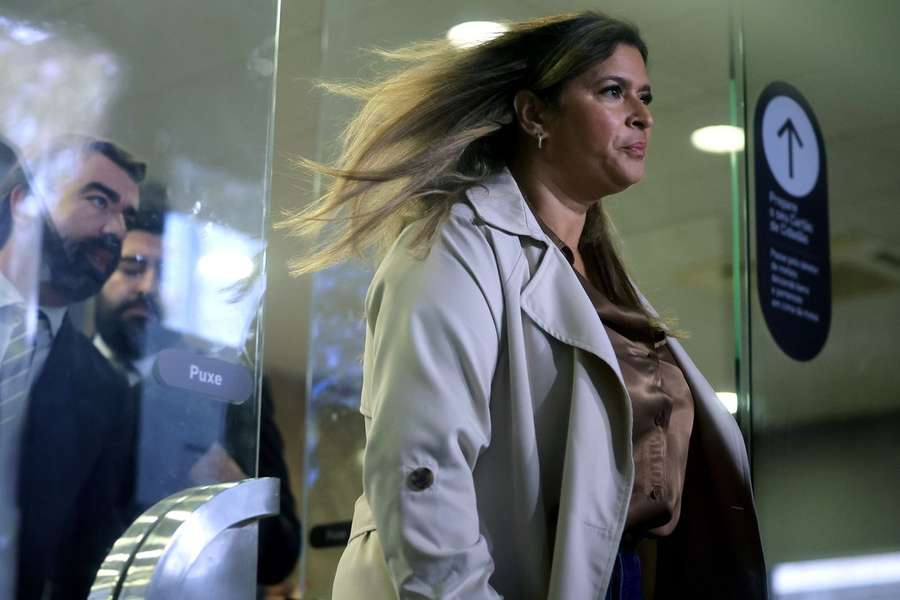 Sandra Madureira à saída do Tribunal de Instrução Criminal