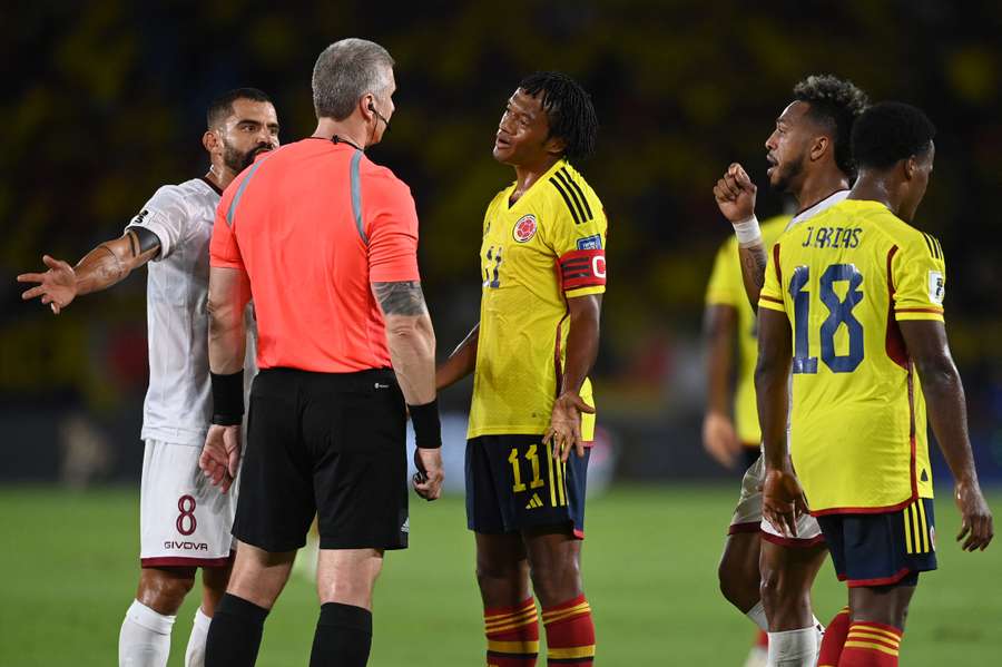 Juan Cuadrado durante a partida da Colômbia contra a Venezuela